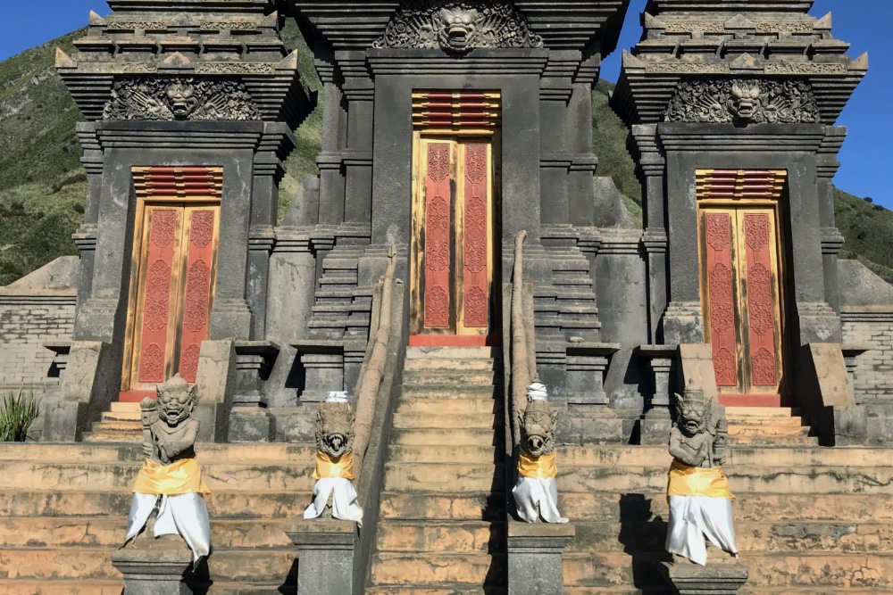 Luhur Poten Temple
