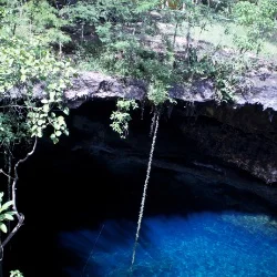 Cenote Yaxbacaltun